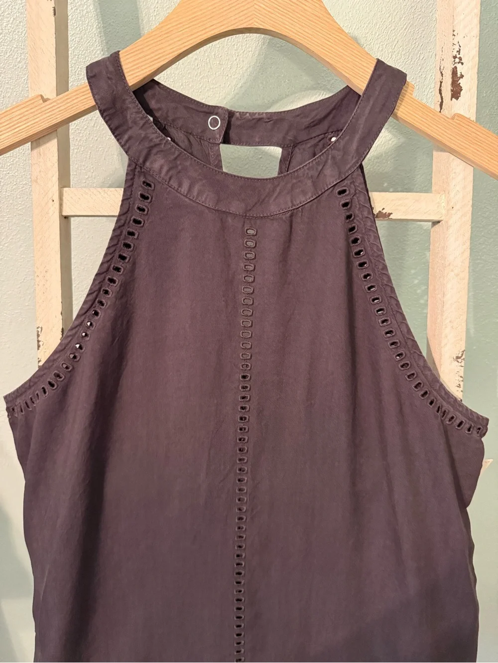 NWT Cloth & Stone Black Noir Eyelet Halter Top Size S Women - Picture 2 of 7